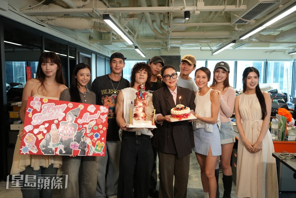 Mani許願時將願望送給大家，祝願所有藝人都大紅大紫、工作順利。