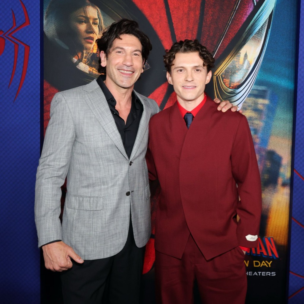 Jon Bernthal 與湯姆賀倫在電影中有許多幽默互動場面。
