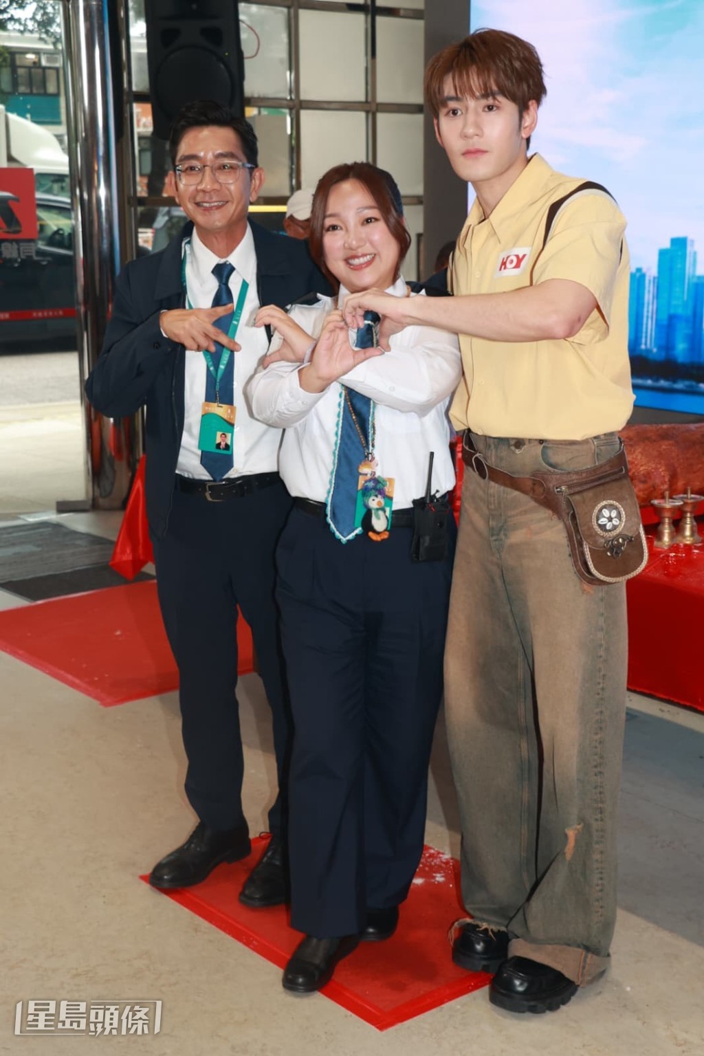 問及是否有機會與魏浚笙對戲,妹頭笑言因製作費問題未安排到。