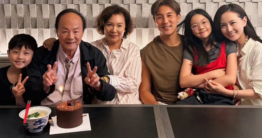 狄龍早前80歲大壽,孫仔譚杺與爺爺十分親近,全程陪伴在側。