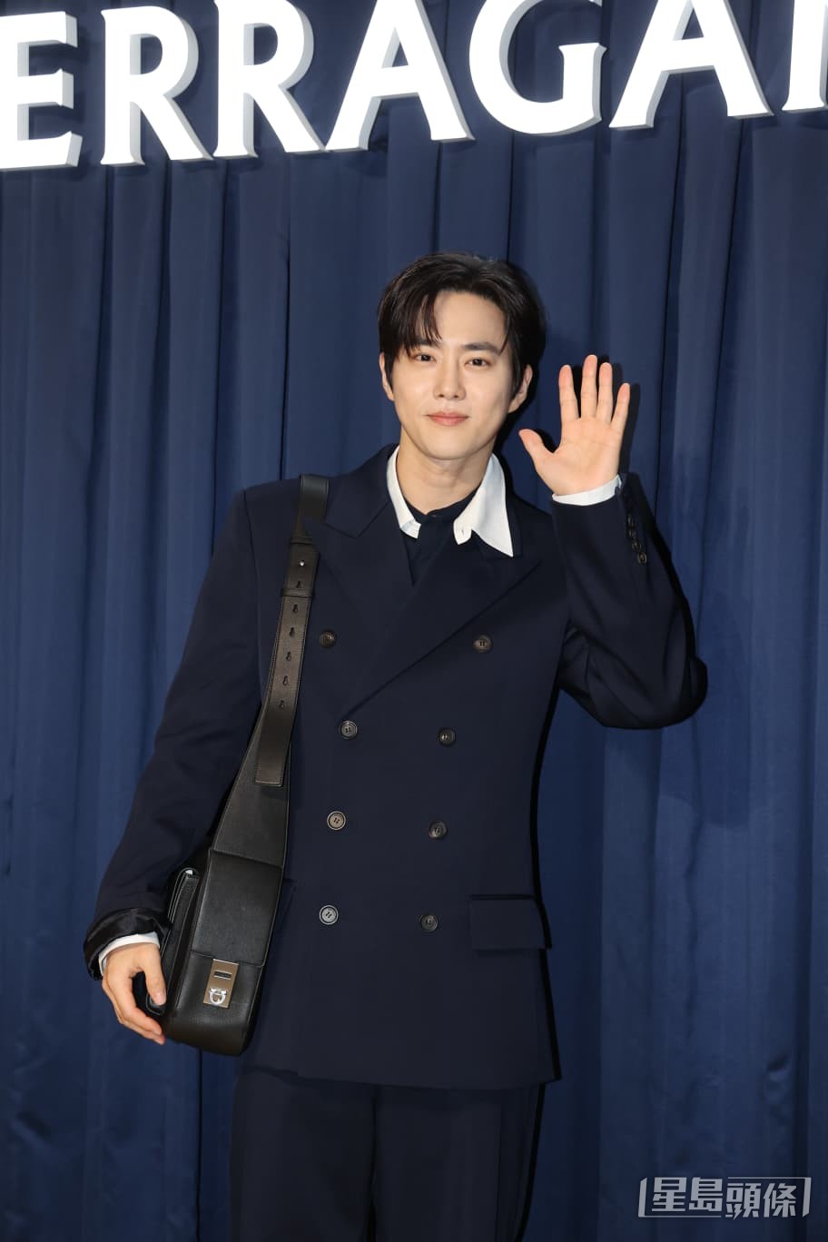 EXO隊長金俊勉(Suho)現身中環活動。