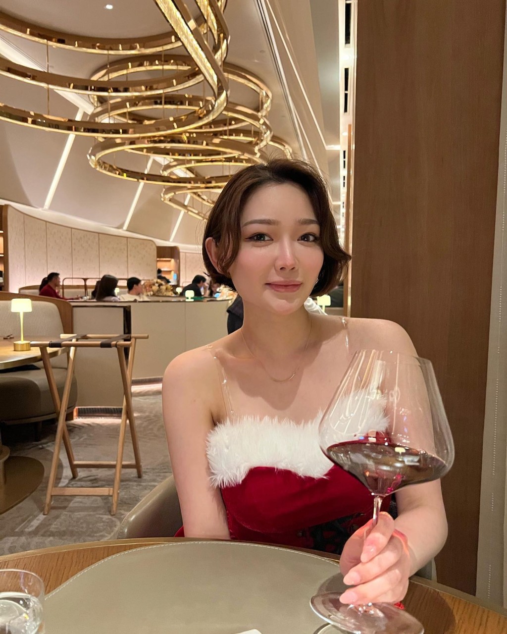 程美段已減少幕前工作,轉而從事保險行業。