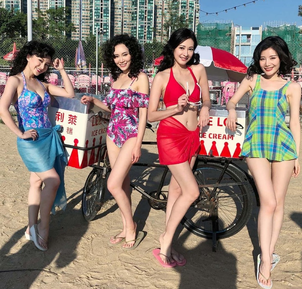 吳沚默曾飾演舞小姐角色。