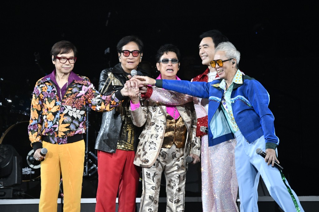 譚詠麟對婚姻事一直保持低調,直至1993年楊潔薇父親去世,其名字出現在訃聞上,婚姻關係才被公開。