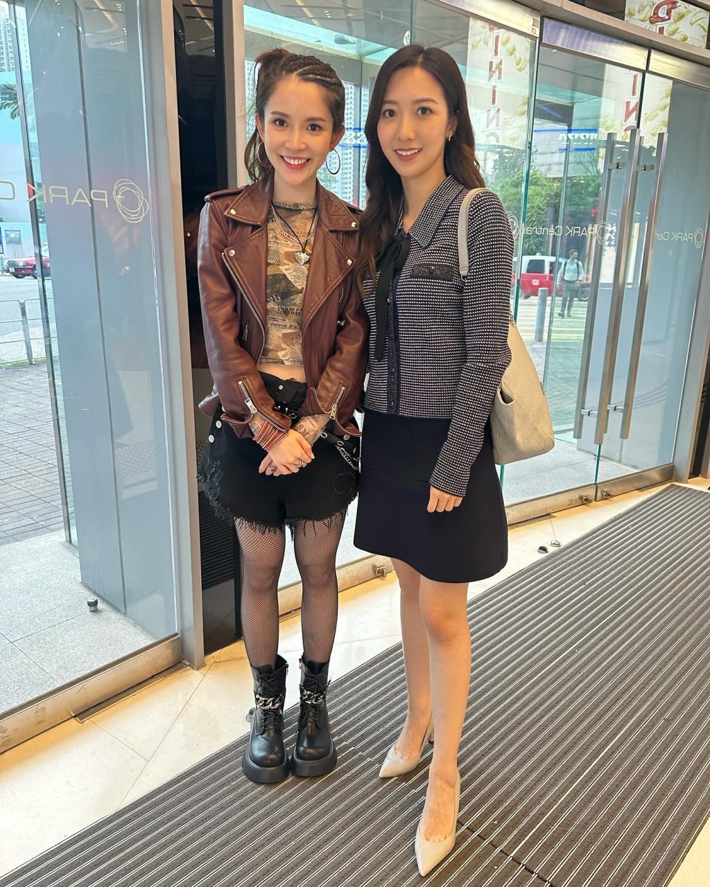 她在劇中飾演何依婷的妹妹「徐曉欣」,是一名援交少女。