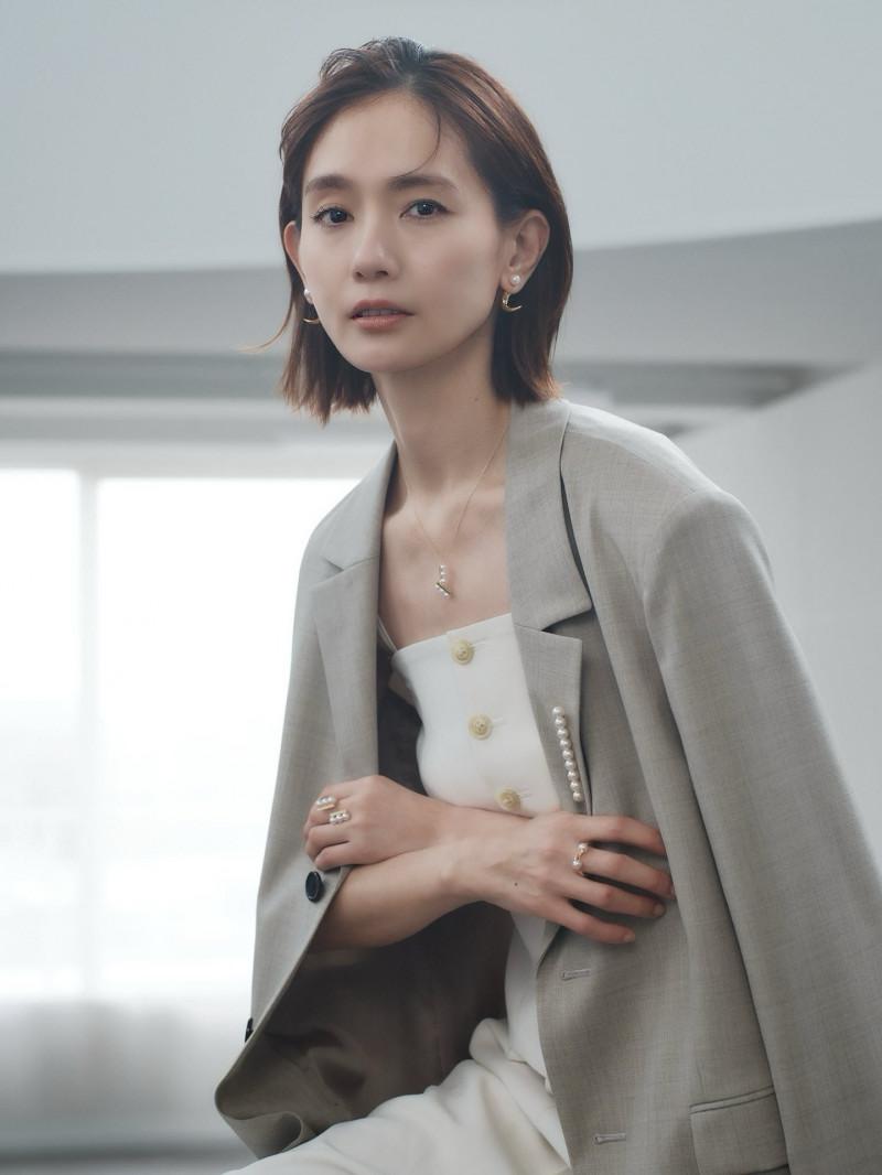 其葬禮已由至親家人、同門演員及工作人員低調完成。